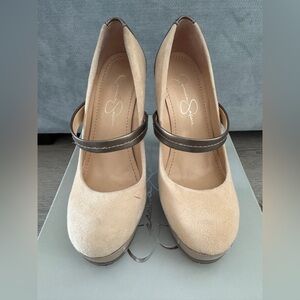 Jessica Simpson Pump